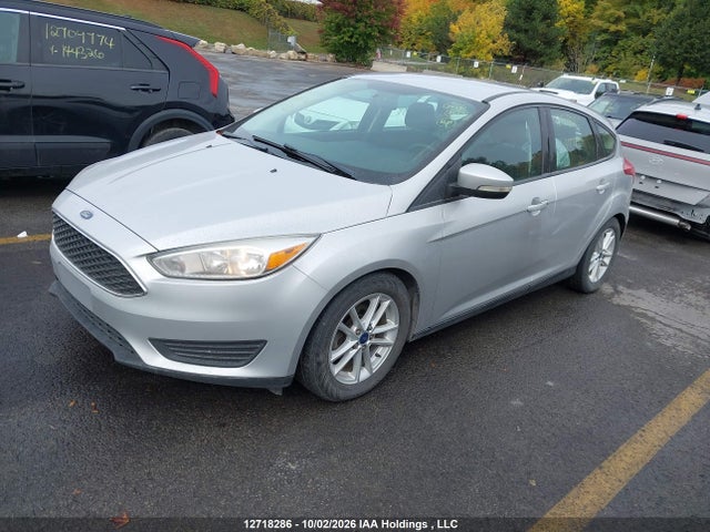 Ford FOCUS SE 2018 1FADP3K21JL317739 Image 2