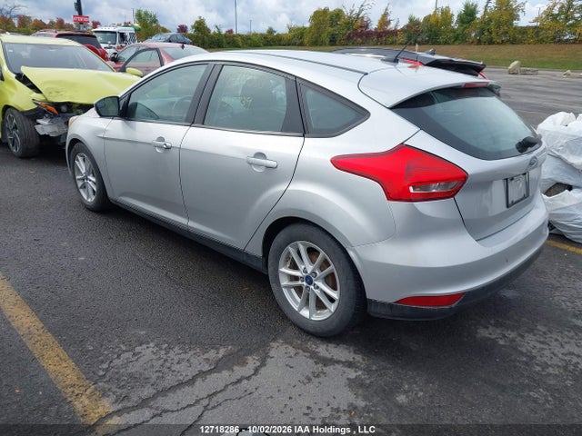 Ford FOCUS SE 2018 1FADP3K21JL317739 Image 3