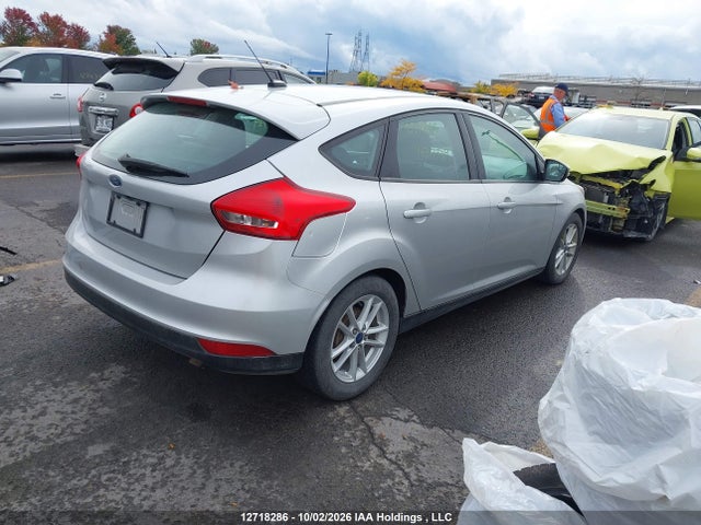 Ford FOCUS SE 2018 1FADP3K21JL317739 Image 4