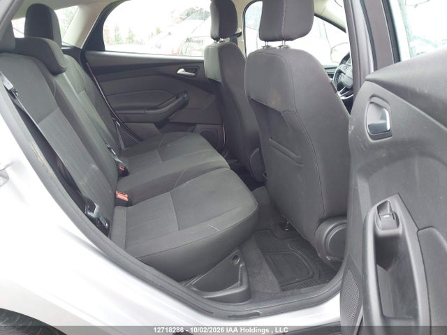 Ford FOCUS SE 2018 1FADP3K21JL317739 Image 8