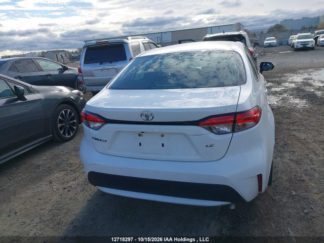 5YFBPRBE3LP108494 Toyota COROLLA LE