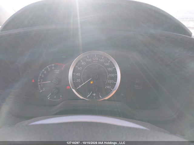 5YFBPRBE3LP108494 Toyota COROLLA LE