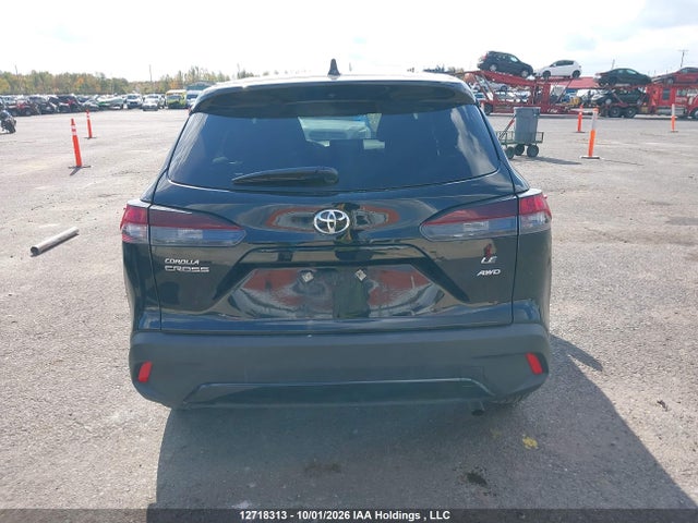 2026 Toyota Corolla Cross Le მანქანა იყიდება აუქციონზე, vin: 7MUCAABGXTV151008, აუქციონის ნომერი: 12718313