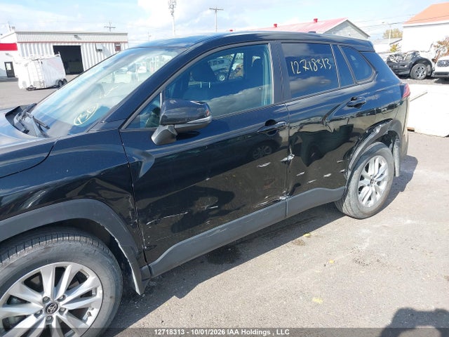 2026 Toyota Corolla Cross Le მანქანა იყიდება აუქციონზე, vin: 7MUCAABGXTV151008, აუქციონის ნომერი: 12718313
