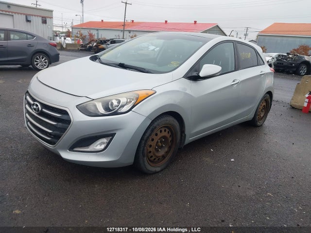 Hyundai ELANTRA GT 2016 KMHD35LH8GU264721 Image 2