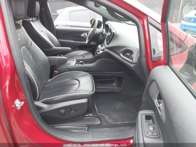 Chrysler Pacifica Limited 2025 2C4RC1GG8SR602063 Image 5