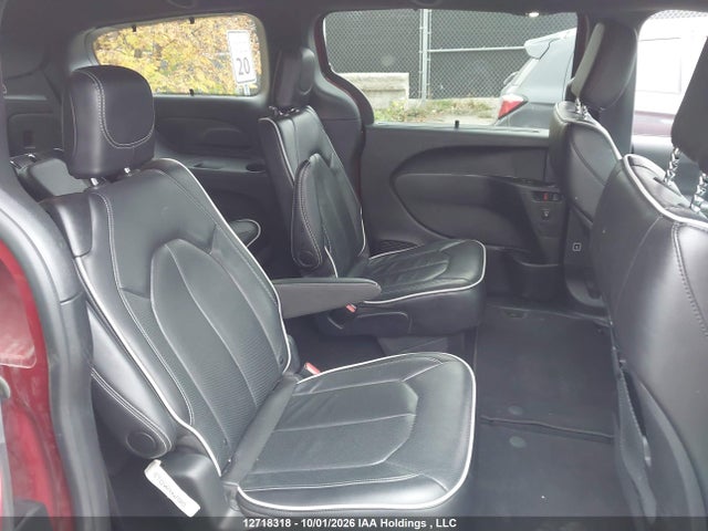 Chrysler Pacifica Limited 2025 2C4RC1GG8SR602063 Image 8