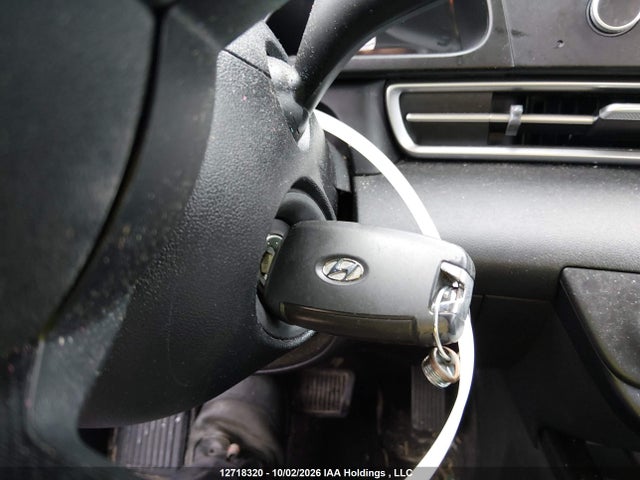 12718320 :رقم المزاد ، KMHLM4AG5MU072522 vin ، 2021 Hyundai Elantra Essential Ivt With Hyundai Smartsense Package مزاد بيع
