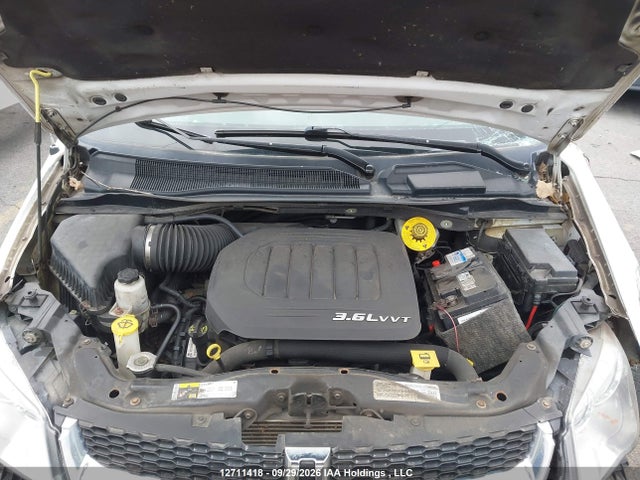 Продажа на аукционе авто 2014 Dodge Grand Caravan Crew, vin: 2C4RDGDG2ER204629, номер лота: 12711418