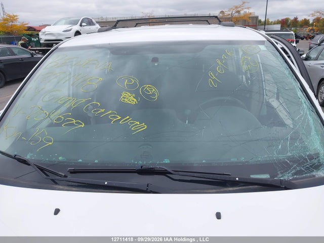 Продажа на аукционе авто 2014 Dodge Grand Caravan Crew, vin: 2C4RDGDG2ER204629, номер лота: 12711418
