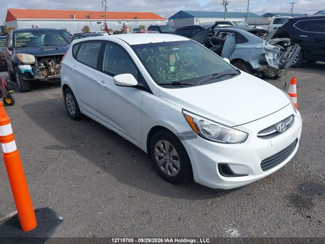 12715705 :رقم المزاد ، KMHCT5AE3HU333689 vin ، 2017 Hyundai Accent Gl مزاد بيع