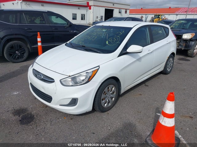 12715705 :رقم المزاد ، KMHCT5AE3HU333689 vin ، 2017 Hyundai Accent Gl مزاد بيع