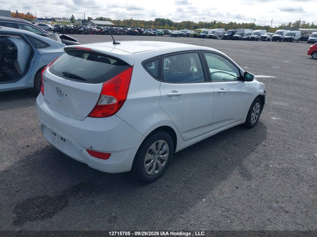 12715705 :رقم المزاد ، KMHCT5AE3HU333689 vin ، 2017 Hyundai Accent Gl مزاد بيع