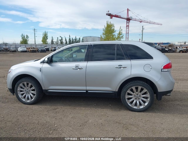 12718383 :رقم المزاد ، 2LMDJ8JK2DBL34872 vin ، 2013 Lincoln Mkx مزاد بيع