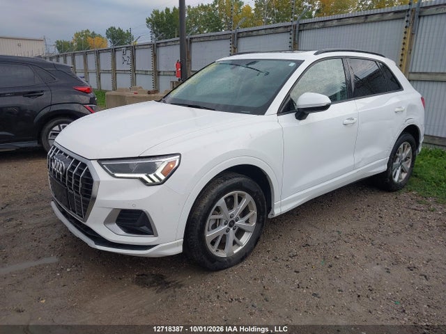 WA1AUCF32S1073633 Audi Q3 Premium 40