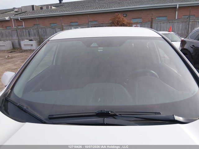 Honda CR-V 2018 2HKRW2H26JH140114 Image 17