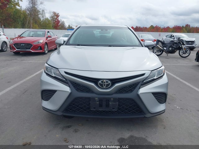 4T1B11HK1JU116332 Toyota CAMRY SE