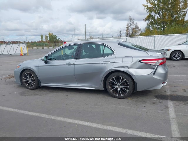 4T1B11HK1JU116332 Toyota CAMRY SE