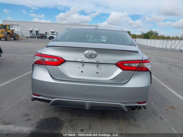 4T1B11HK1JU116332 Toyota CAMRY SE