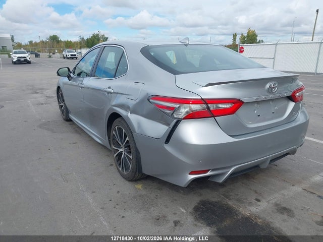 4T1B11HK1JU116332 Toyota CAMRY SE