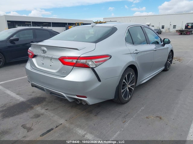 4T1B11HK1JU116332 Toyota CAMRY SE