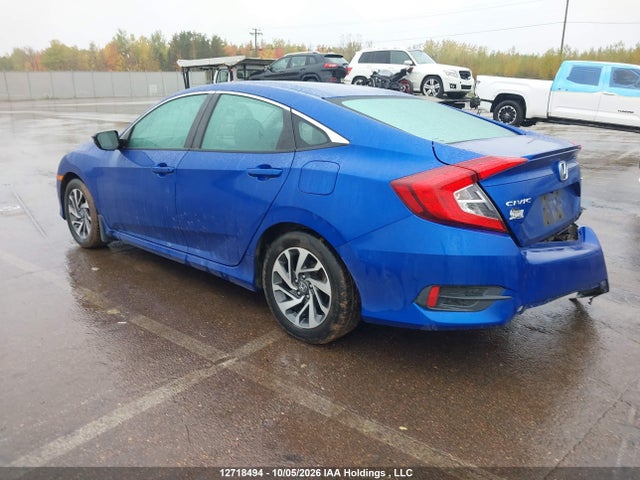 Продажа на аукционе авто 2018 Honda Civic Se, vin: 2HGFC2F6XJH018402, номер лота: 12718494