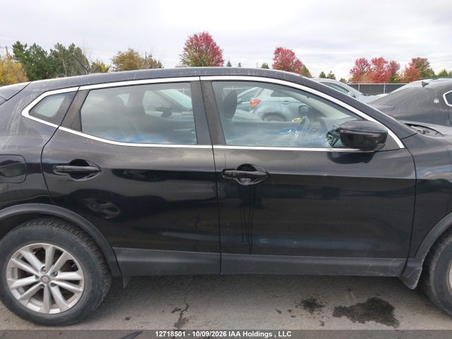 Продажа на аукционе авто 2017 Nissan Qashqai S/sl/sv, vin: JN1BJ1CR3HW104466, номер лота: 12718501