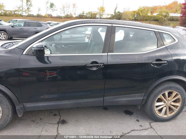 Продажа на аукционе авто 2017 Nissan Qashqai S/sl/sv, vin: JN1BJ1CR3HW104466, номер лота: 12718501
