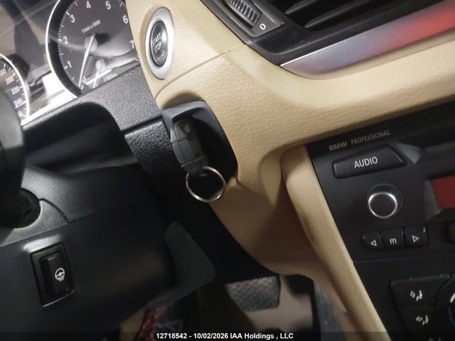 12718542 :رقم المزاد ، WBAVL1C53FVY28238 vin ، 2015 Bmw X1 Xdrive28i مزاد بيع
