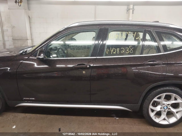 12718542 :رقم المزاد ، WBAVL1C53FVY28238 vin ، 2015 Bmw X1 Xdrive28i مزاد بيع