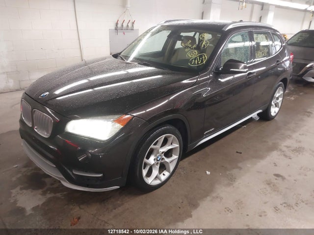12718542 :رقم المزاد ، WBAVL1C53FVY28238 vin ، 2015 Bmw X1 Xdrive28i مزاد بيع