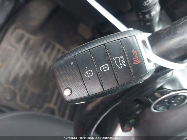 KIA SOUL + 2018 KNDJP3A54J7517158 Image 11