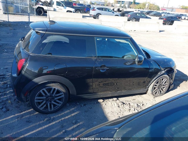 Mini Cooper 2025 WMW13GD06S2W67612 Image 14