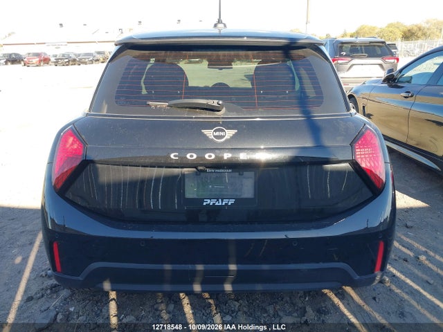 Mini Cooper 2025 WMW13GD06S2W67612 Image 17