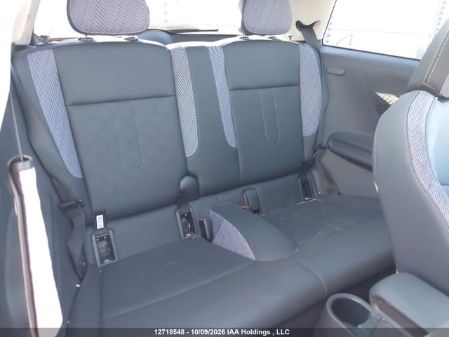 Mini Cooper 2025 WMW13GD06S2W67612 Image 8