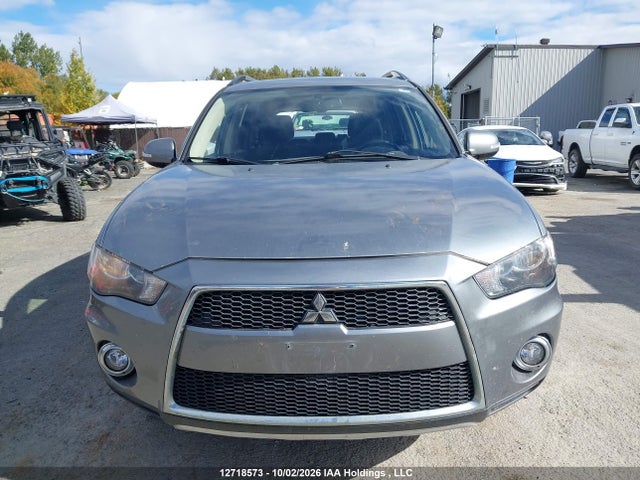 12718573 :رقم المزاد ، JA4JT3AX1DU605338 vin ، 2013 Mitsubishi Outlander Se مزاد بيع