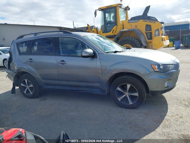 12718573 :رقم المزاد ، JA4JT3AX1DU605338 vin ، 2013 Mitsubishi Outlander Se مزاد بيع