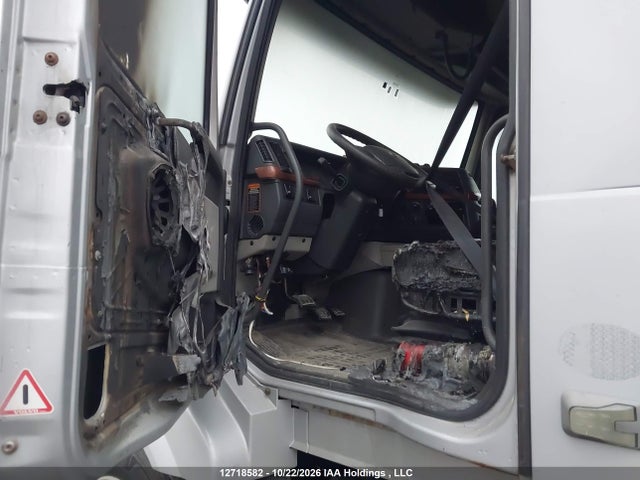Aukcja sprzedaży 2011 Volvo Vn L, vin: 4V4NC9EH9BN293312, numer aukcji: 12718582