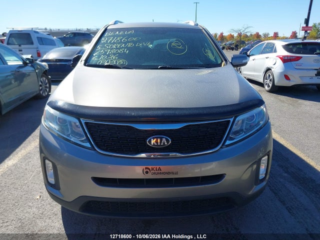 Продаж на аукціоні авто 2015 Kia Sorento Lx V6, vin: 5XYKT4A78FG598084, номер лоту: 12718600