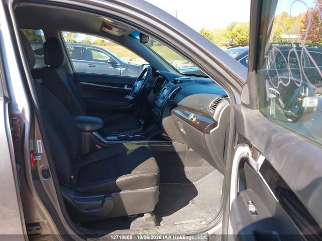 Продаж на аукціоні авто 2015 Kia Sorento Lx V6, vin: 5XYKT4A78FG598084, номер лоту: 12718600