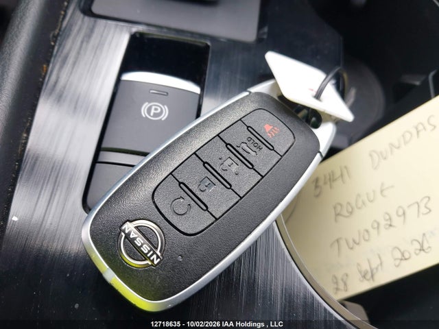JN8BT3BB7TW092973 Nissan ROGUE SV