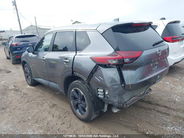 JN8BT3BB7TW092973 Nissan ROGUE SV