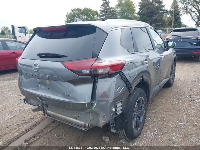 JN8BT3BB7TW092973 Nissan ROGUE SV