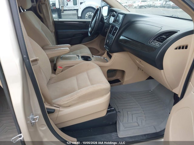 Продаж на аукціоні авто 2015 Dodge Grand Caravan Crew, vin: 2C4RDGDG8FR551383, номер лоту: 12718640