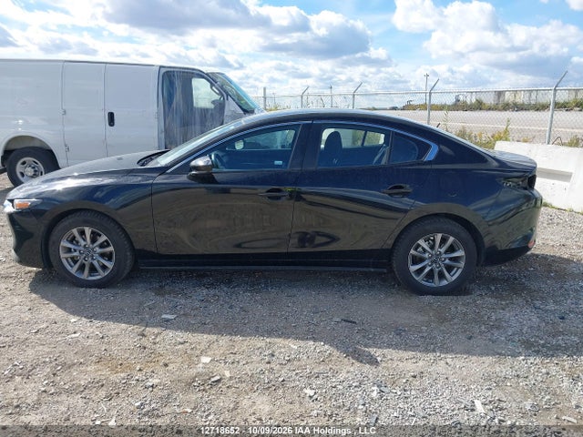 Mazda 3 Preferred 2025 JM1BPACM4S1792546 Image 14