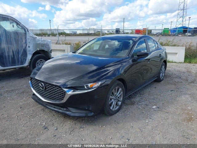Mazda 3 Preferred 2025 JM1BPACM4S1792546 Image 2