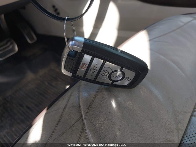 Ford Fusion Energi Platinum 2017 3FA6P0SU4HR376627 Image 11