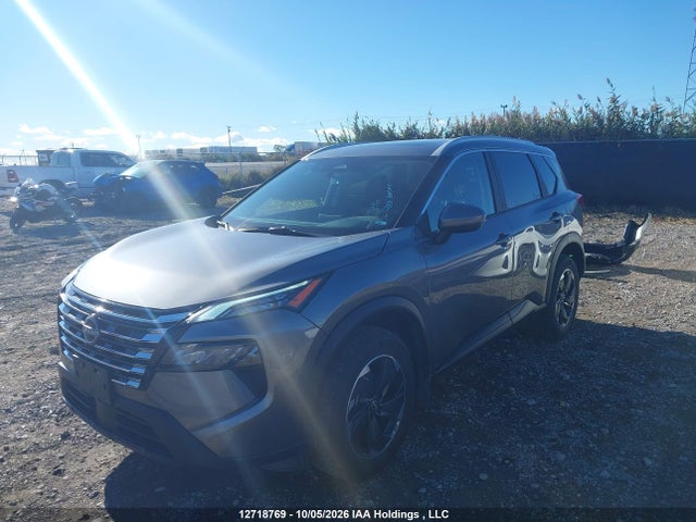 JN8BT3BB7TW092665 Nissan ROGUE SV
