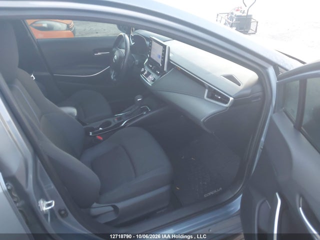 5YFB4MBE5MP091677 Toyota COROLLA SE