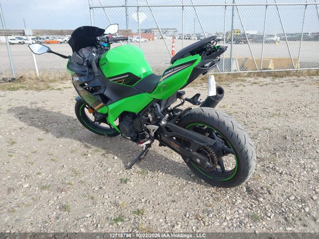 Kawasaki EX400 2020 JKAEXKG18LDA77513 Image 3